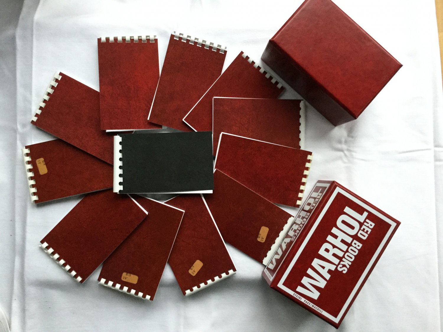 Red Books“ (Warhol, Andy - Pace/MacGill Gallery) – Buch